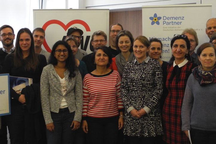 Das Team des AWO Bundesverbandes mit Vorstandsmitglied Brigitte Döcker nach der Schulung der Deutschen Alzheimergesellschaft zum Demenz Partner