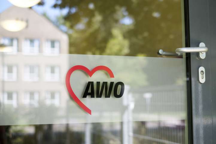 AWO Logo auf einer Tür