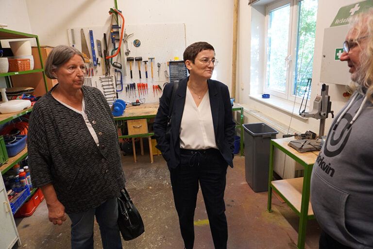 AWO-Präsidentin Kathrin Sonnenholzner zu Besuch bei der AWO Hamburg im Rahmen der Sommertour 2025