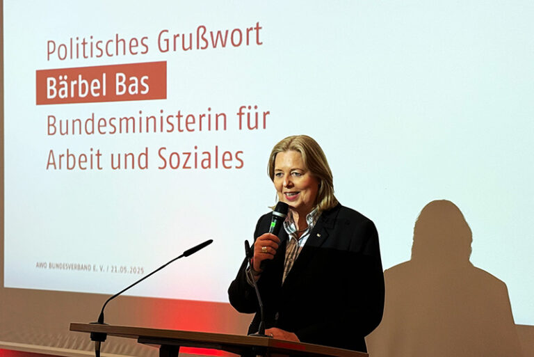 Bundesministerin für Arbeit und Soziales Bärbel Bas beim Parlamentarischen Abend des AWO Bundesverbands am 21. Mai 2025