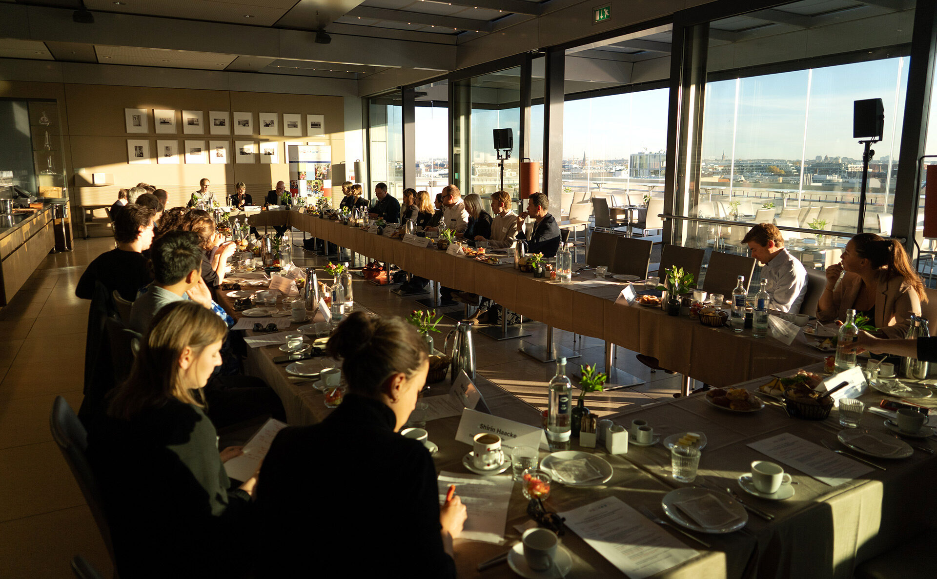 Parlamentarisches Frühstück zur Asylverfahrensberatung und zu Psychosozialen Zentren am 6.11.2025