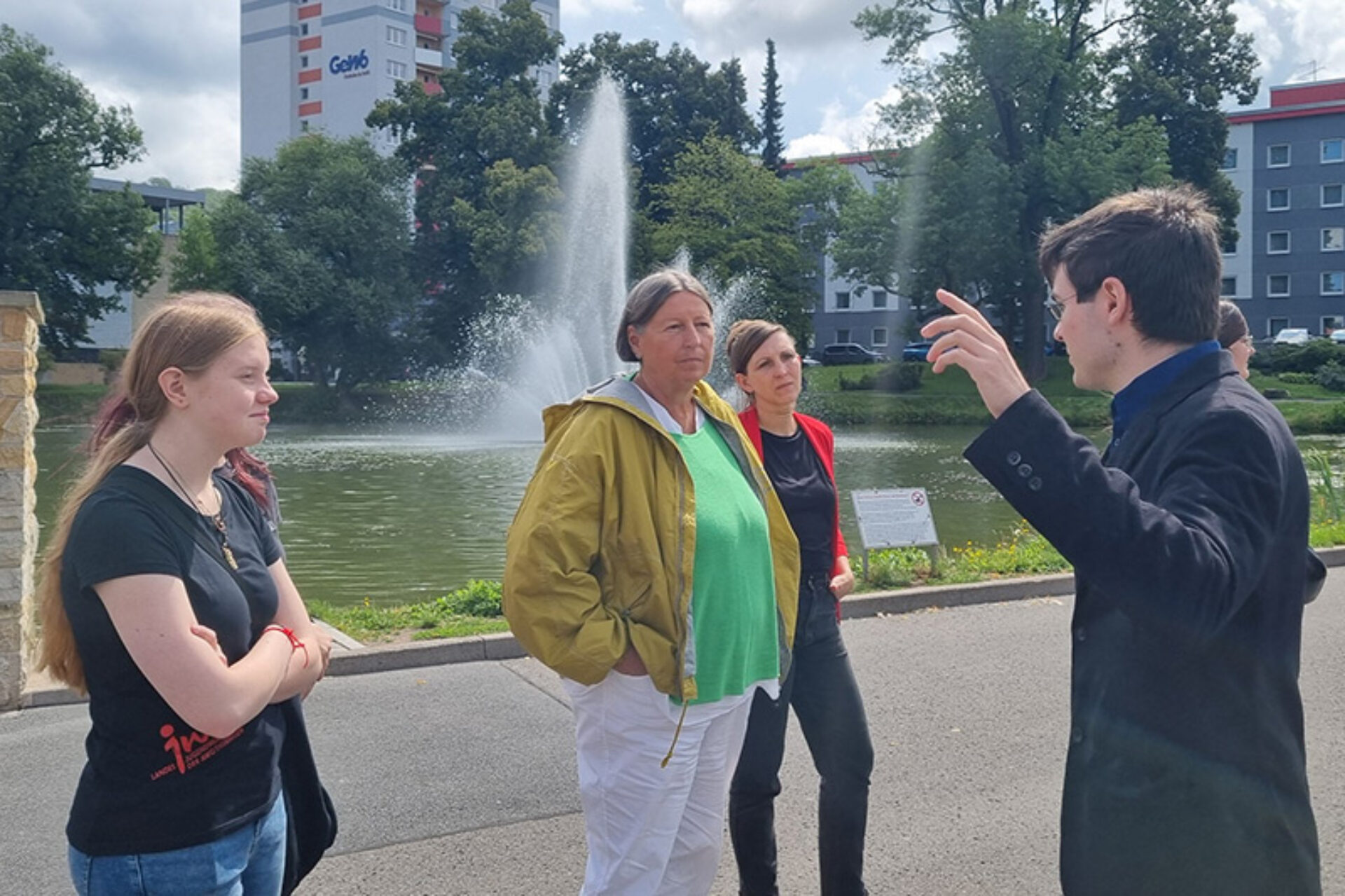 AWO-Präsidentin Kathrin Sonnenholzner besuchte im Rahmen der Sommertour das Jugendprojekt Schwarzatal und das Ortsjugendwerk Suhl.
