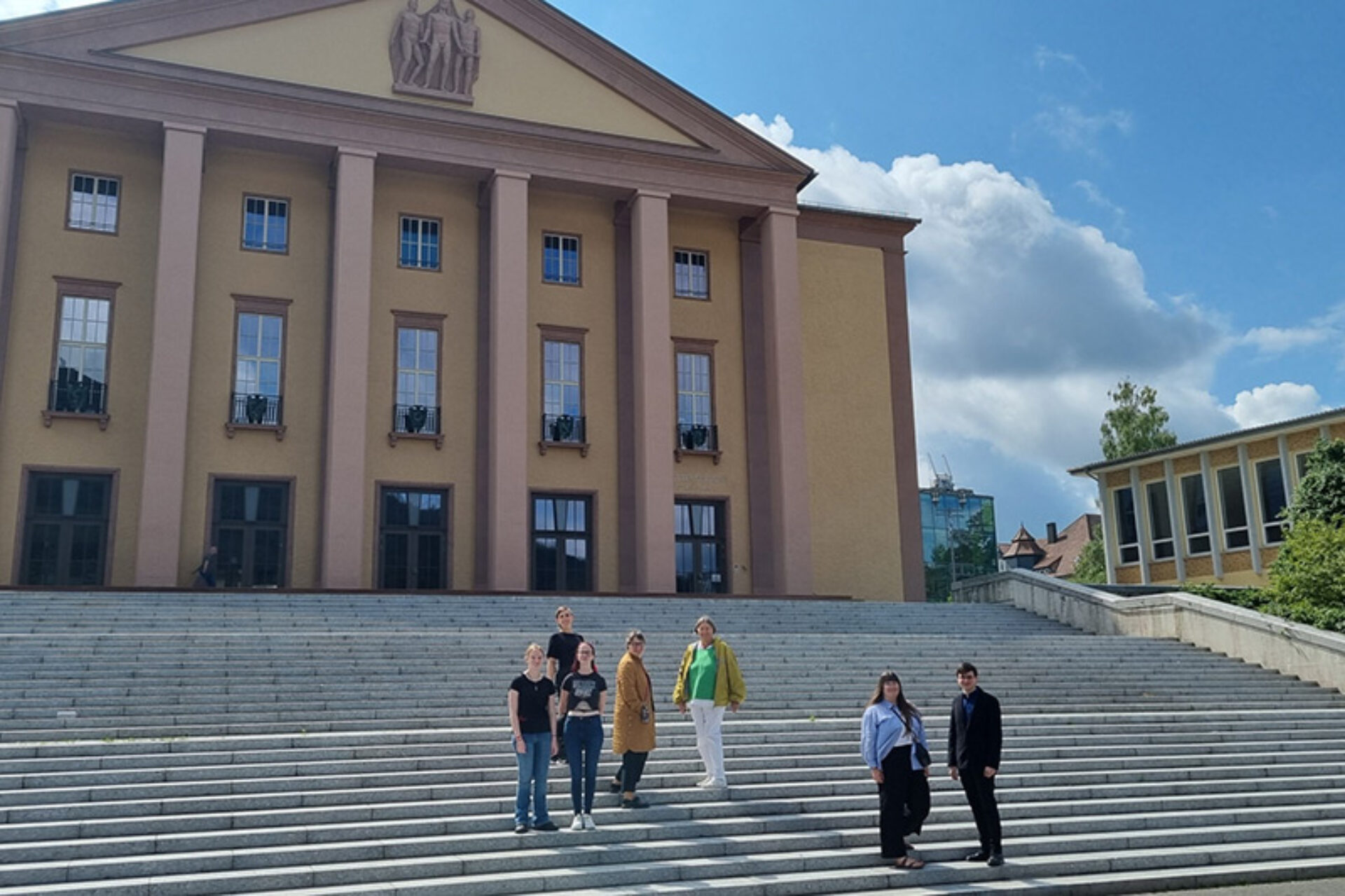AWO-Präsidentin Kathrin Sonnenholzner besuchte im Rahmen der Sommertour das Jugendprojekt Schwarzatal und das Ortsjugendwerk Suhl.