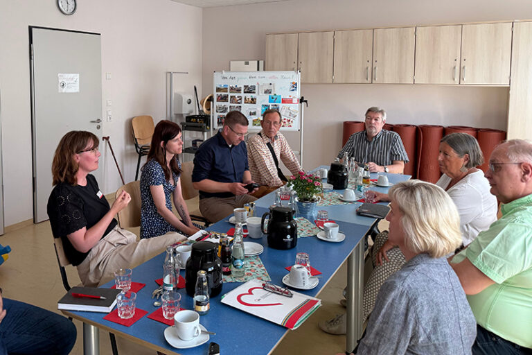 Sommertour der AWO-Präseident*innen: Besuch des Eltern-Kind- Zentrums und Bewegungsbads in Schwerin