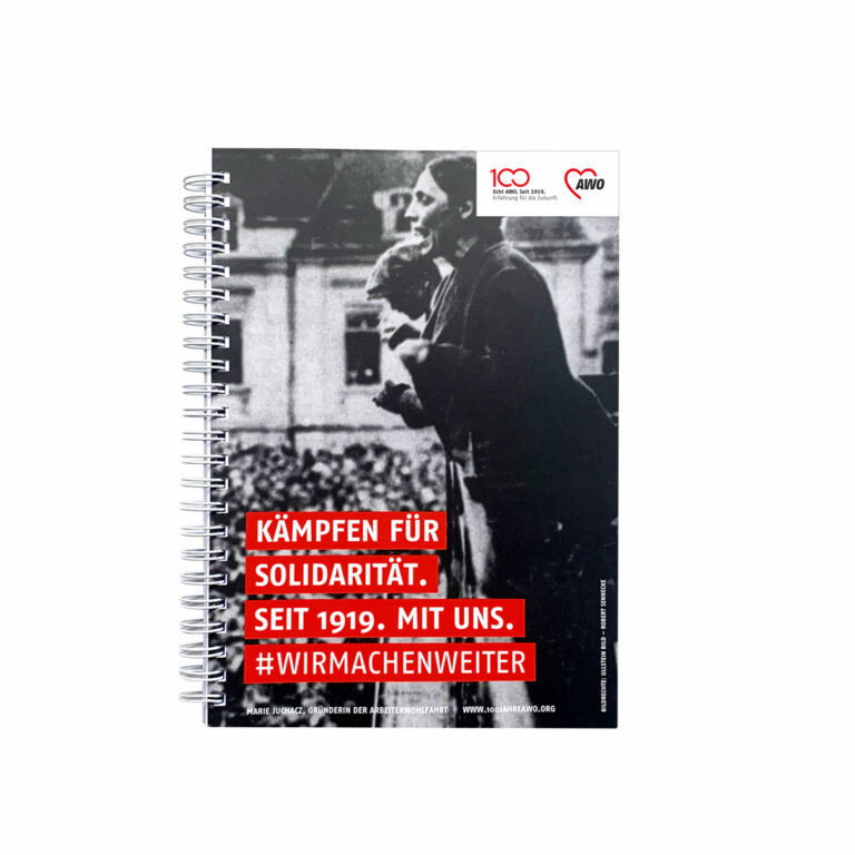 Ring-Collegeblock mit Foto und Aufdruck "Kämpfen für Solidarität. Seit 1919. Mit uns. #WirMachenWeiter"