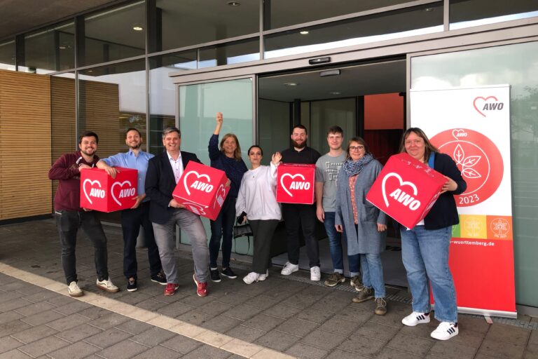 Foto des Ortsvereinstags 2023 der AWO Württemberg unter dem Motto „Zukunft gestalten für alle: Sozial. Ökologisch. Ökonomisch.“