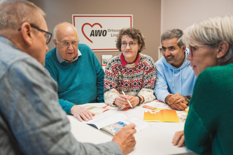 Austausch unter den ehrenamtlichen Helfer*innen